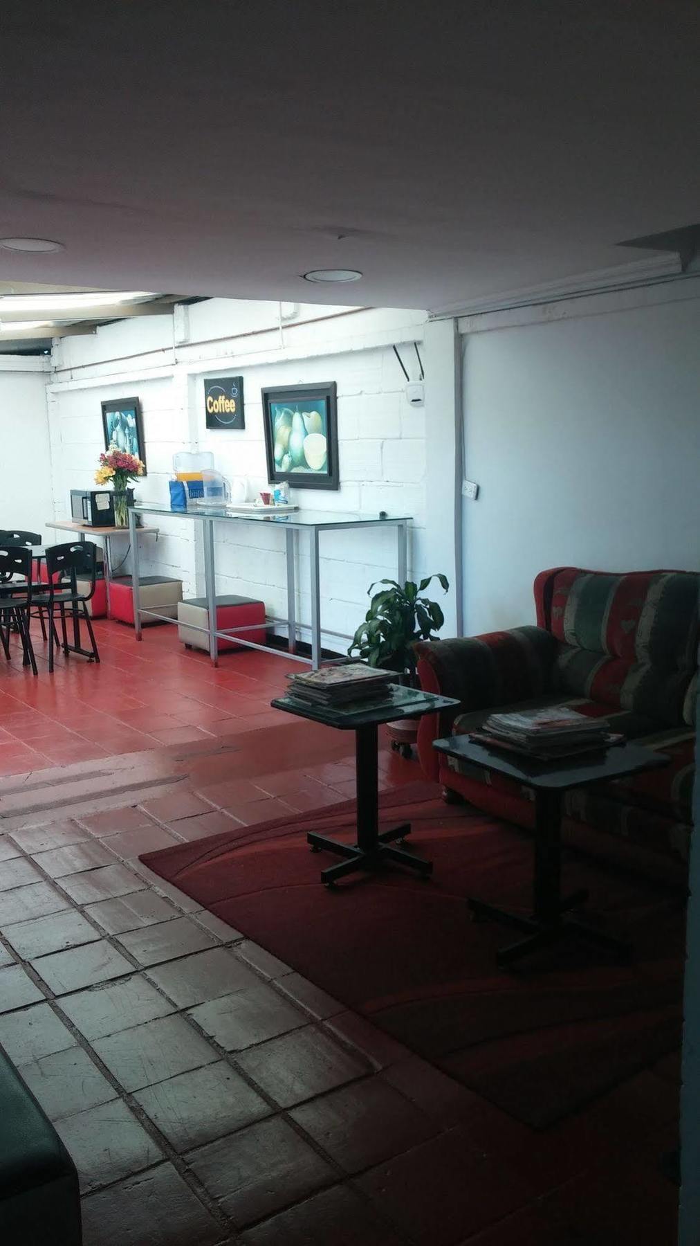 Hostel Av Suba 116 Bogota Buitenkant foto