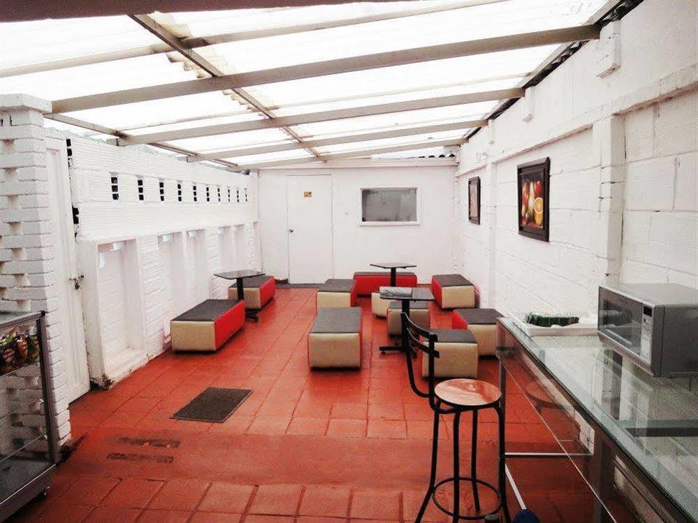 Hostel Av Suba 116 Bogota Buitenkant foto